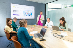 Vrolijke vergadering bij UW