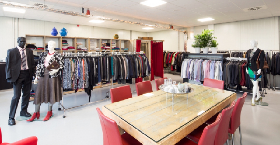 Dress for Success Utrecht opent winkel in pand UW